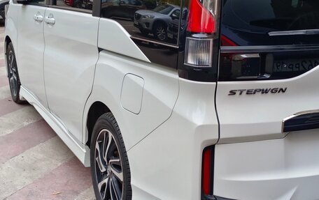 Honda Stepwgn IV, 2018 год, 2 540 000 рублей, 13 фотография