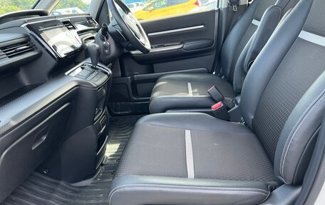 Honda Stepwgn IV, 2018 год, 2 540 000 рублей, 27 фотография