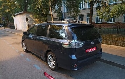 Toyota Sienna III, 2018 год, 3 100 000 рублей, 1 фотография