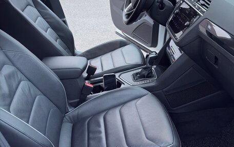 Volkswagen Tiguan II, 2021 год, 3 750 000 рублей, 17 фотография
