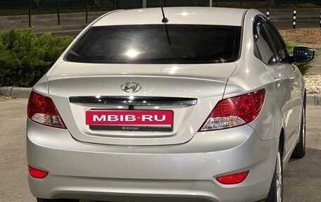 Hyundai Solaris II рестайлинг, 2013 год, 1 050 000 рублей, 4 фотография