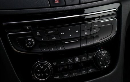 Peugeot 508 II, 2012 год, 820 000 рублей, 22 фотография