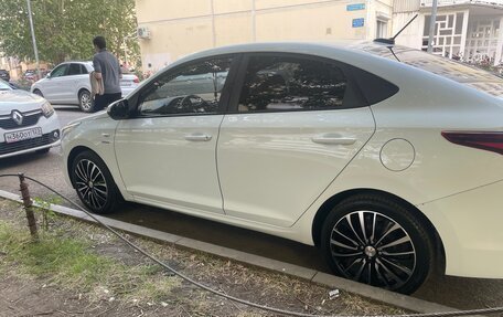 Hyundai Solaris II рестайлинг, 2019 год, 1 350 000 рублей, 4 фотография