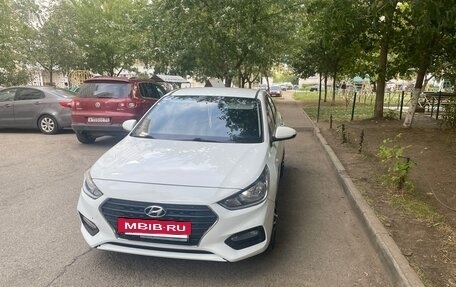 Hyundai Solaris II рестайлинг, 2019 год, 1 350 000 рублей, 10 фотография