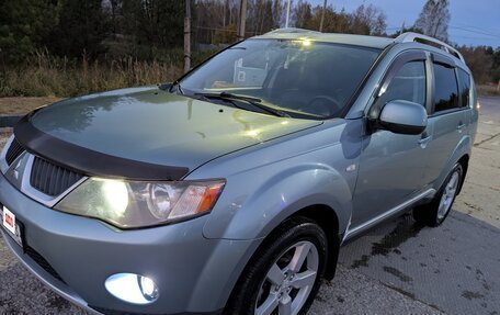 Mitsubishi Outlander III рестайлинг 3, 2008 год, 780 000 рублей, 2 фотография