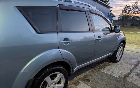 Mitsubishi Outlander III рестайлинг 3, 2008 год, 780 000 рублей, 3 фотография