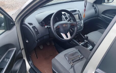 KIA cee'd I рестайлинг, 2011 год, 650 000 рублей, 7 фотография