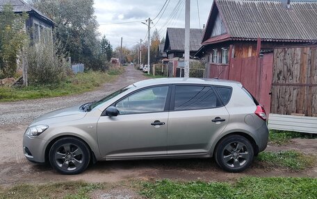 KIA cee'd I рестайлинг, 2011 год, 650 000 рублей, 4 фотография