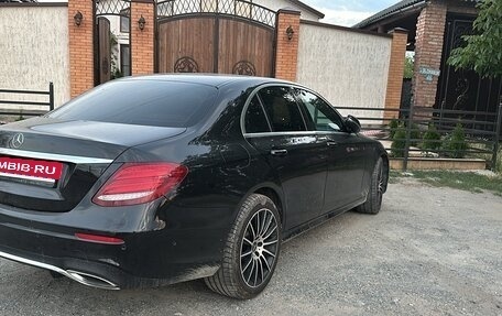 Mercedes-Benz E-Класс, 2019 год, 2 970 000 рублей, 8 фотография