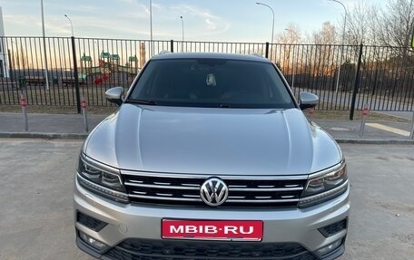Volkswagen Tiguan II, 2018 год, 2 650 000 рублей, 1 фотография