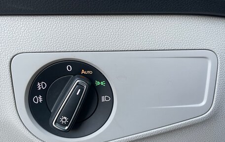 Volkswagen Tiguan II, 2018 год, 2 650 000 рублей, 16 фотография