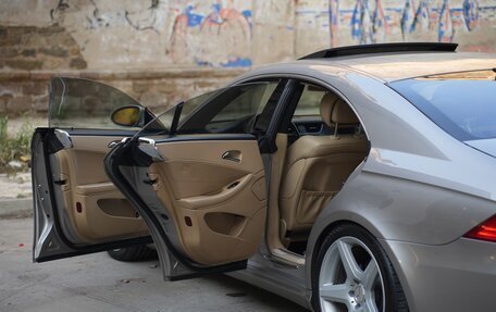 Mercedes-Benz CLS AMG, 2005 год, 2 350 000 рублей, 20 фотография