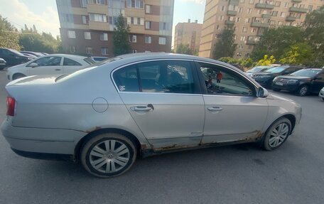 Volkswagen Passat B6, 2005 год, 380 000 рублей, 14 фотография