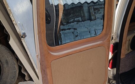 Volkswagen Caddy III рестайлинг, 2007 год, 900 000 рублей, 12 фотография