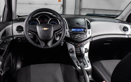 Chevrolet Cruze II, 2013 год, 879 000 рублей, 6 фотография