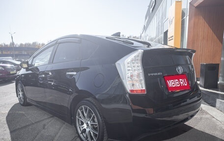 Toyota Prius, 2011 год, 1 098 000 рублей, 5 фотография