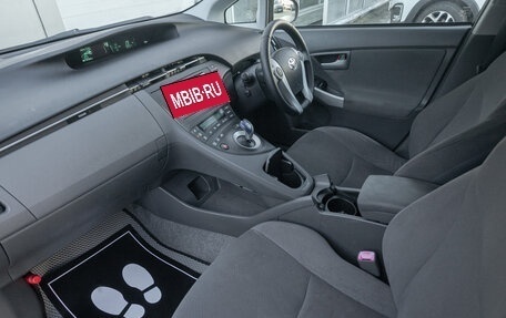 Toyota Prius, 2011 год, 1 098 000 рублей, 19 фотография