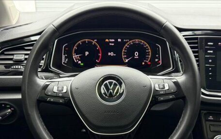 Volkswagen T-Roc I, 2022 год, 1 890 000 рублей, 7 фотография