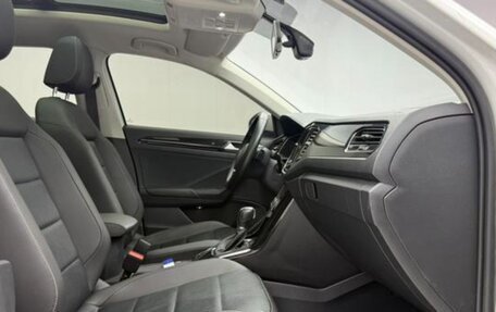 Volkswagen T-Roc I, 2022 год, 1 890 000 рублей, 16 фотография