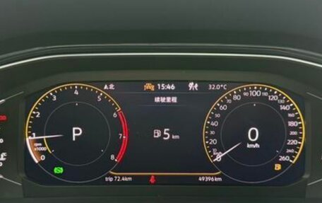 Volkswagen T-Roc I, 2022 год, 1 890 000 рублей, 11 фотография