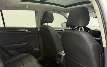 Volkswagen T-Roc I, 2022 год, 1 890 000 рублей, 17 фотография