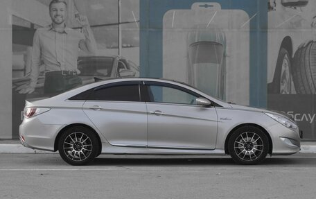 Hyundai Sonata VI, 2011 год, 1 199 000 рублей, 5 фотография