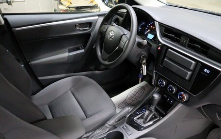 Toyota Corolla, 2017 год, 2 350 000 рублей, 9 фотография