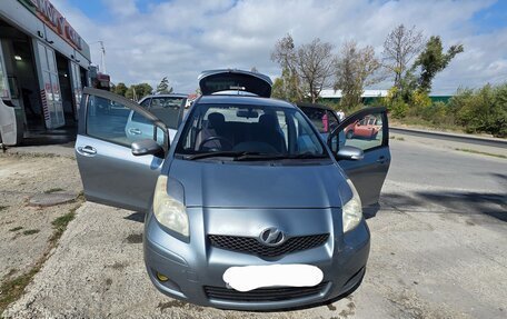 Toyota Vitz, 2009 год, 530 000 рублей, 3 фотография