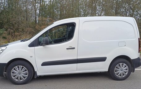 Peugeot Partner II рестайлинг 2, 2014 год, 570 000 рублей, 4 фотография