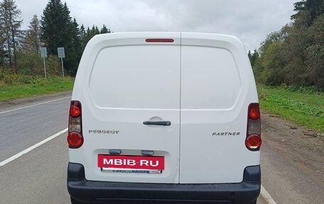 Peugeot Partner II рестайлинг 2, 2014 год, 570 000 рублей, 9 фотография