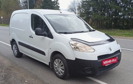 Peugeot Partner II рестайлинг 2, 2014 год, 570 000 рублей, 2 фотография