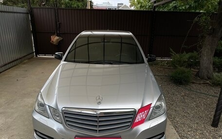 Mercedes-Benz E-Класс, 2011 год, 1 520 000 рублей, 1 фотография