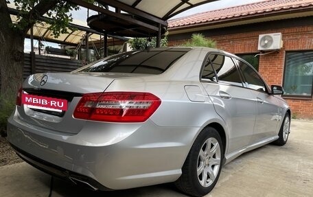 Mercedes-Benz E-Класс, 2011 год, 1 520 000 рублей, 4 фотография