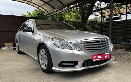 Mercedes-Benz E-Класс, 2011 год, 1 520 000 рублей, 6 фотография