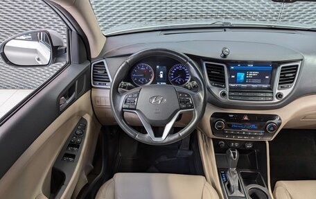 Hyundai Tucson III, 2016 год, 1 940 000 рублей, 15 фотография
