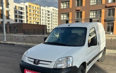 Peugeot Partner II рестайлинг 2, 2010 год, 450 000 рублей, 1 фотография