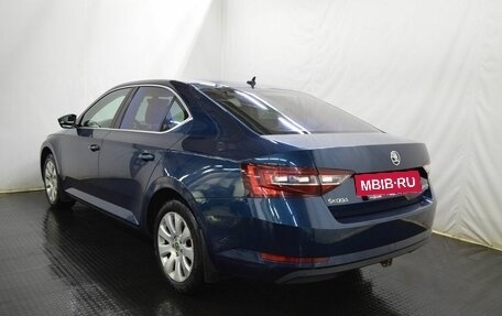 Skoda Superb III рестайлинг, 2016 год, 1 559 000 рублей, 7 фотография