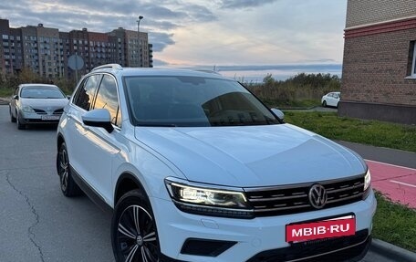 Volkswagen Tiguan II, 2017 год, 2 199 000 рублей, 8 фотография
