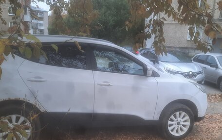 Hyundai ix35 I рестайлинг, 2011 год, 900 000 рублей, 3 фотография