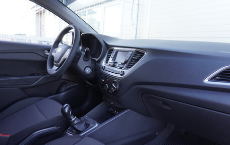 Hyundai Solaris II рестайлинг, 2018 год, 1 285 000 рублей, 18 фотография