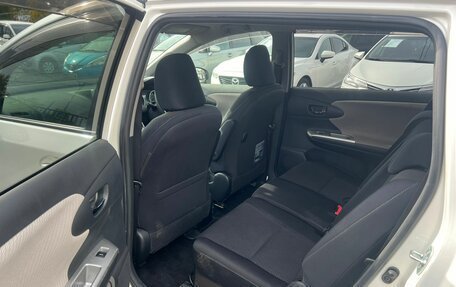 Toyota Wish II, 2009 год, 1 399 000 рублей, 11 фотография