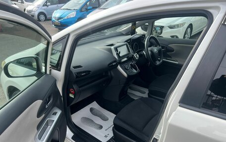 Toyota Wish II, 2009 год, 1 399 000 рублей, 10 фотография