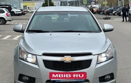 Chevrolet Cruze II, 2012 год, 695 000 рублей, 3 фотография
