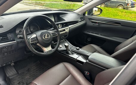 Lexus ES VII, 2017 год, 2 950 000 рублей, 10 фотография