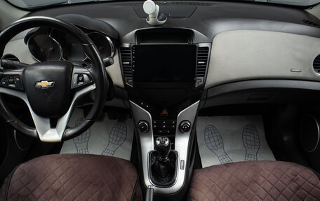 Chevrolet Cruze II, 2011 год, 699 000 рублей, 7 фотография