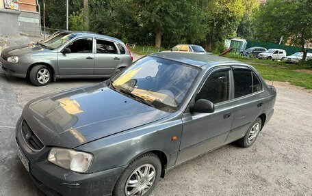 Hyundai Accent II, 2004 год, 245 000 рублей, 2 фотография