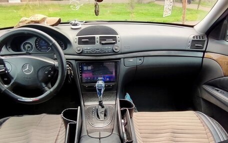 Mercedes-Benz E-Класс, 2002 год, 750 000 рублей, 2 фотография