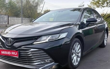 Toyota Camry, 2019 год, 2 500 000 рублей, 1 фотография