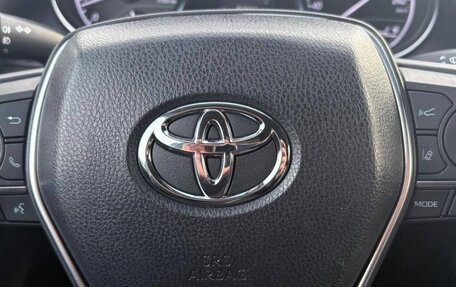Toyota Camry, 2019 год, 2 500 000 рублей, 9 фотография