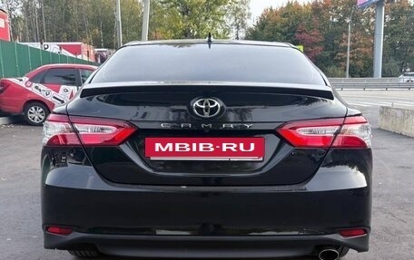 Toyota Camry, 2019 год, 2 500 000 рублей, 4 фотография